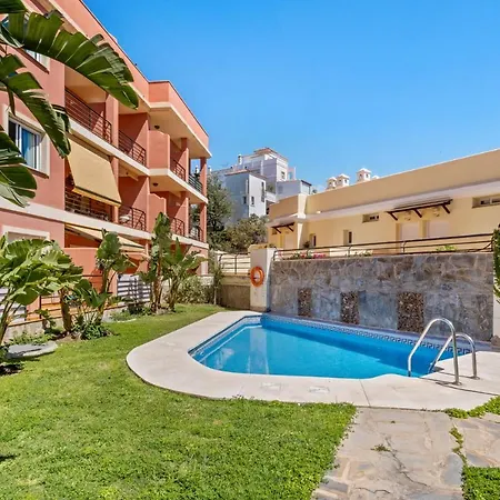 Nina Surena Anoreta Golf Apartamento *